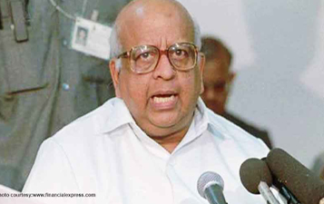 ടി. എൻ. ശേഷൻ മൺമറയുമ്പോൾ…